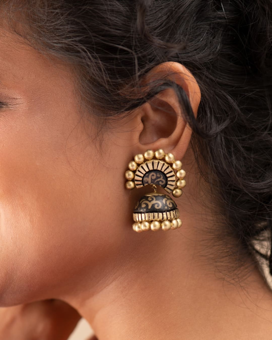 Black-Gold-Earrings