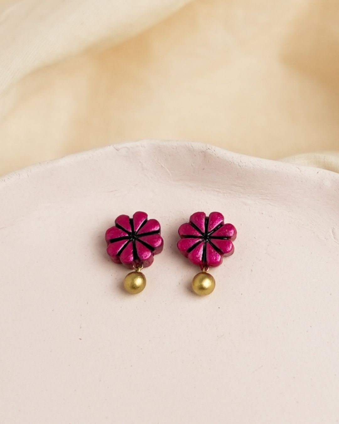 Daisy Drop Studs