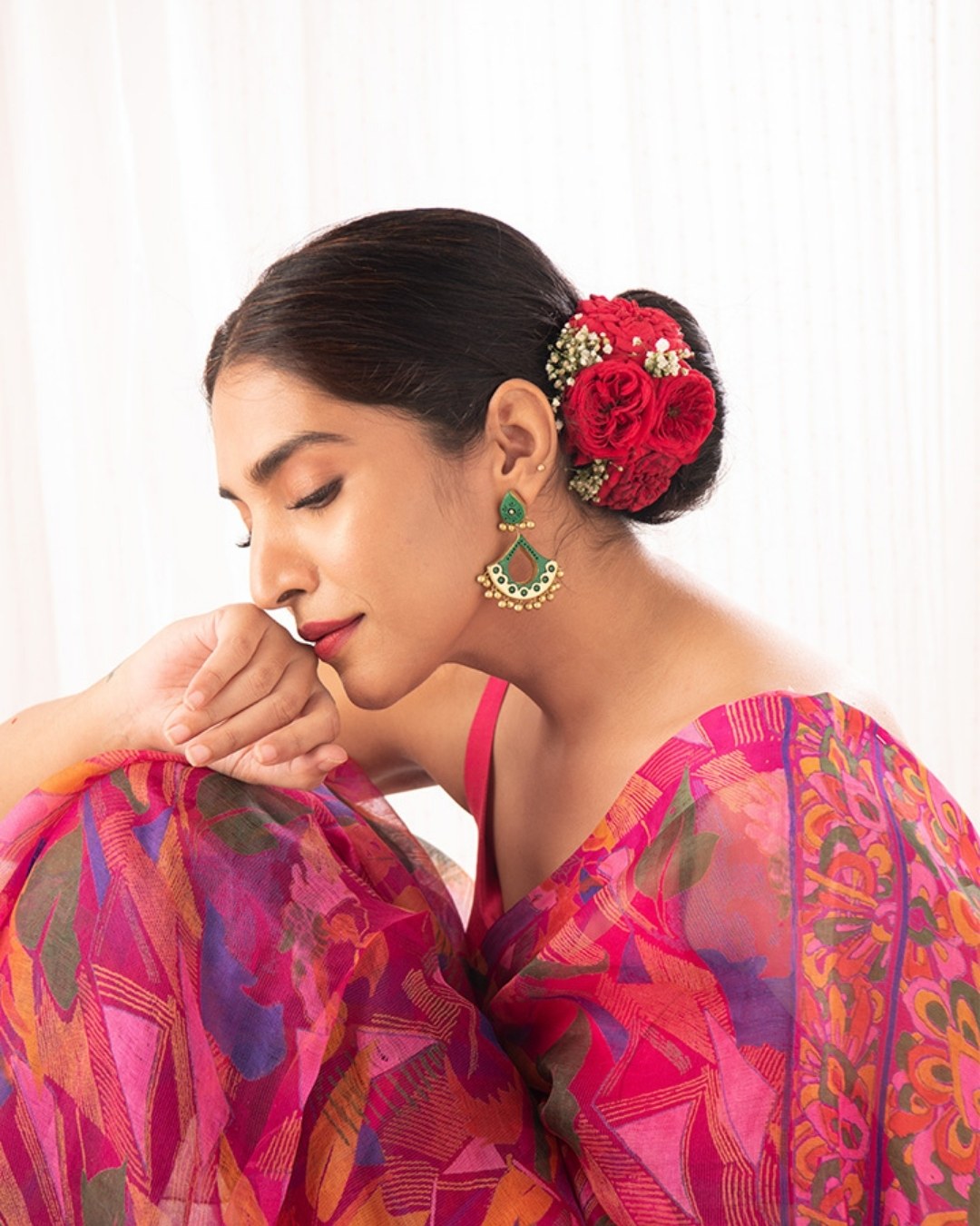 Festive-Gift-Hanging-Earrings-For-Sister