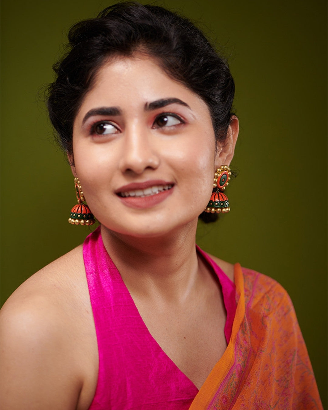 Gold-Traditional-Jhumka-Earrings