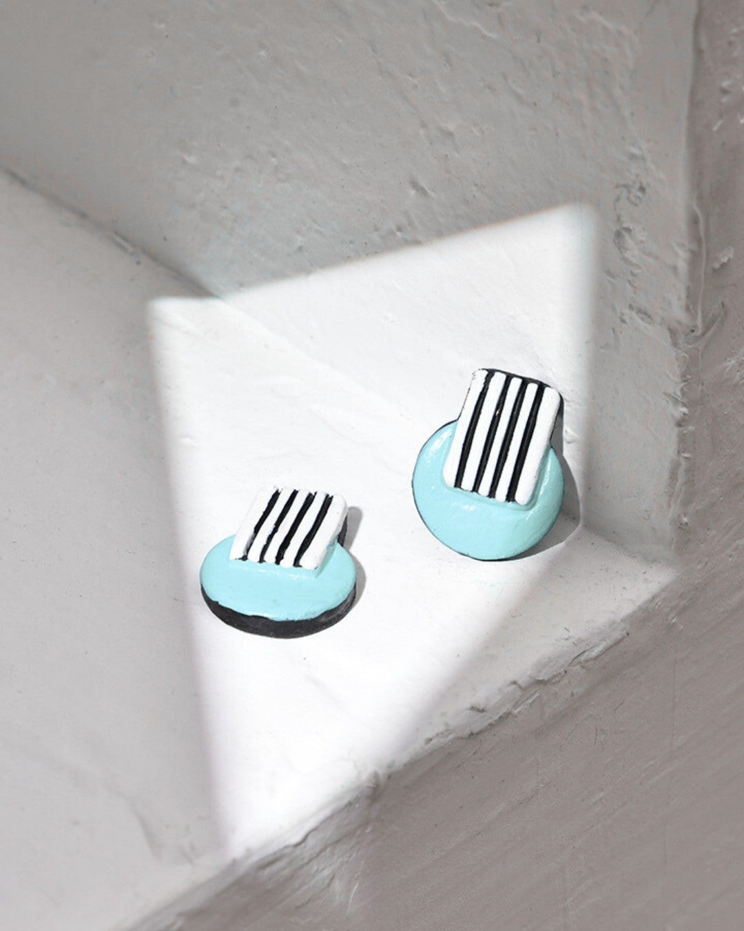 pastel-studs