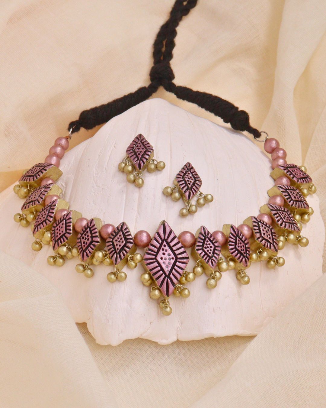 Traditional-Small-Necklace-For-Sangeet