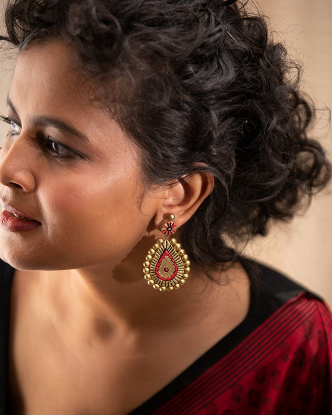 Traditional-Gift-Hanging-Earrings-For-Wife