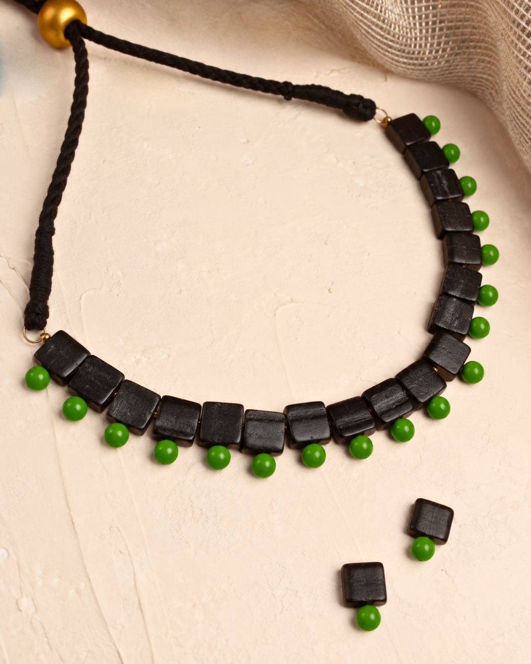 green-square-bead-necklace
