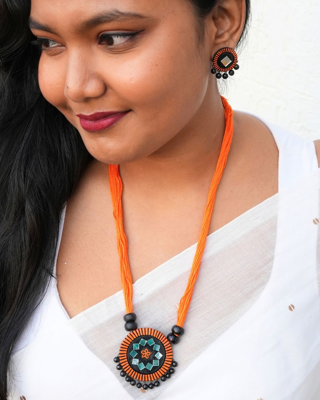 orange-thread-chain