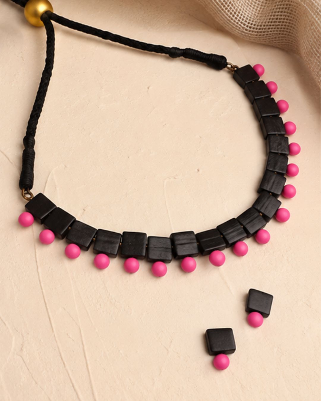 pink-square-bead-necklace