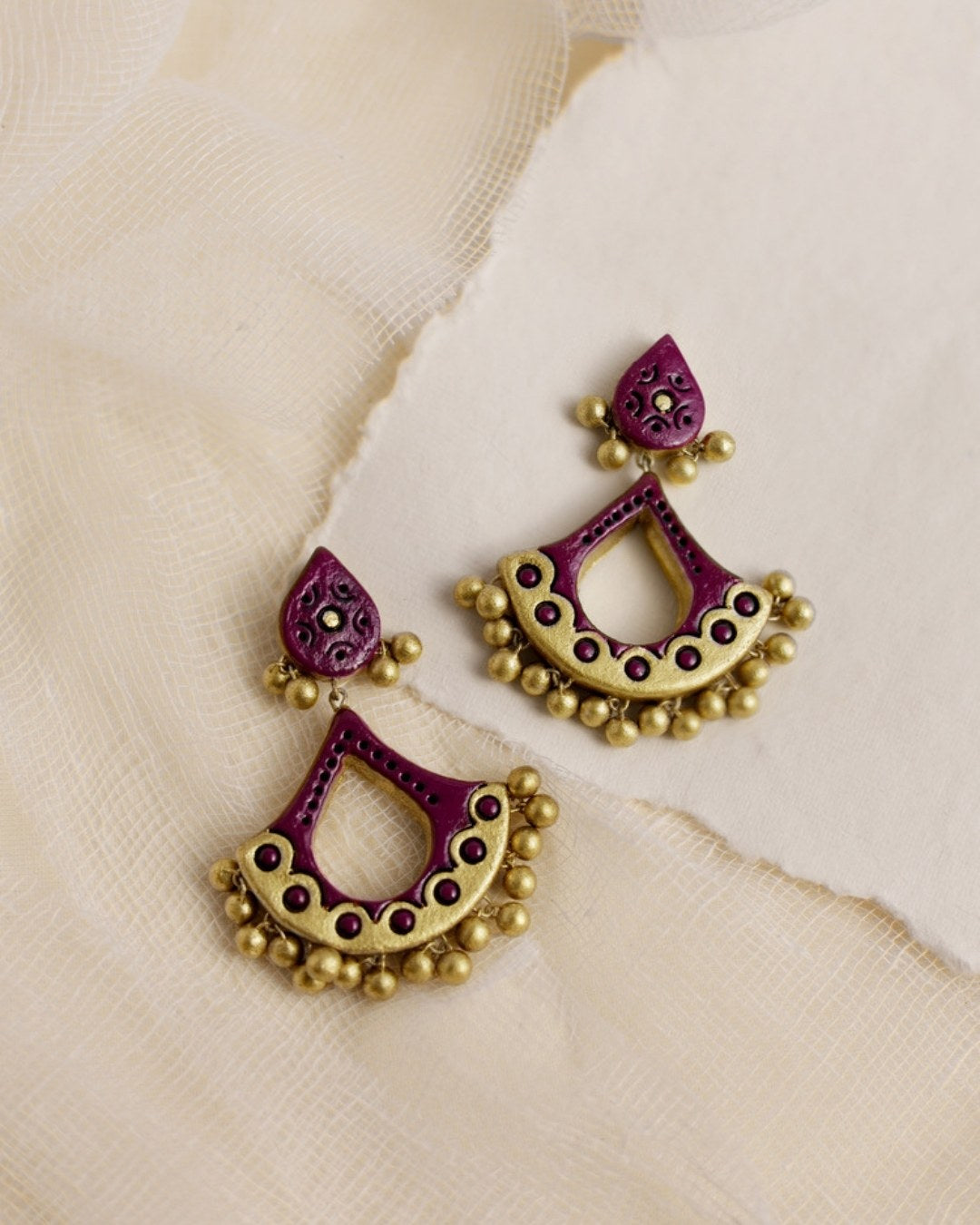 Handcrafted-Green-Hypoallergenic-Hanging-Earrings