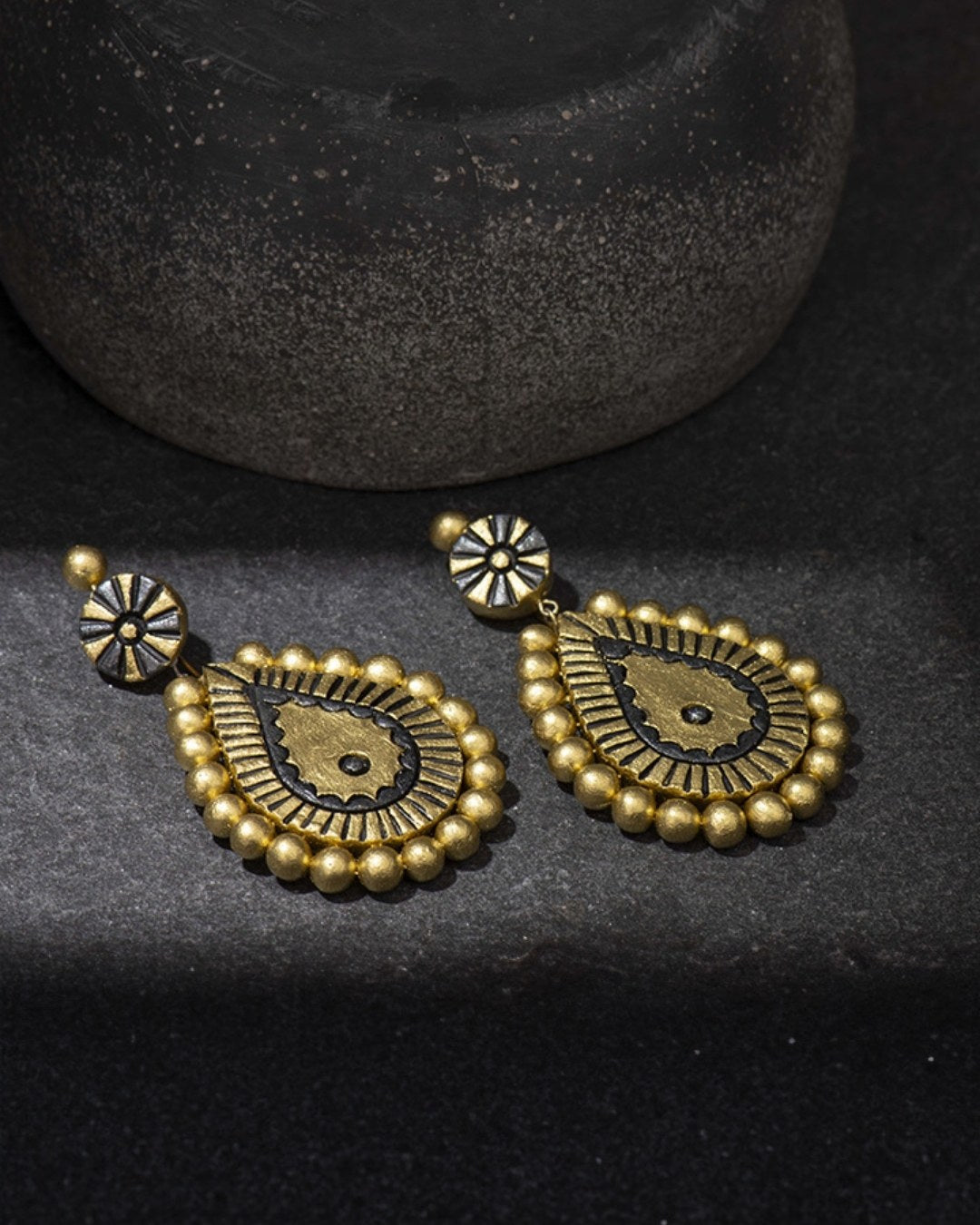 Long-Gold-Traditional-Hangings-For-Sangeet-Gift