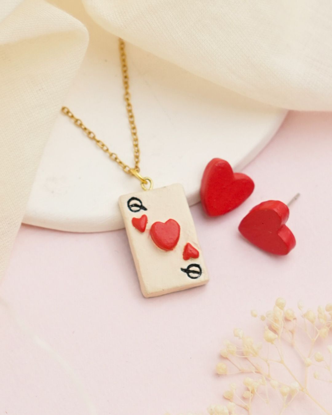 Queen of Hearts Set