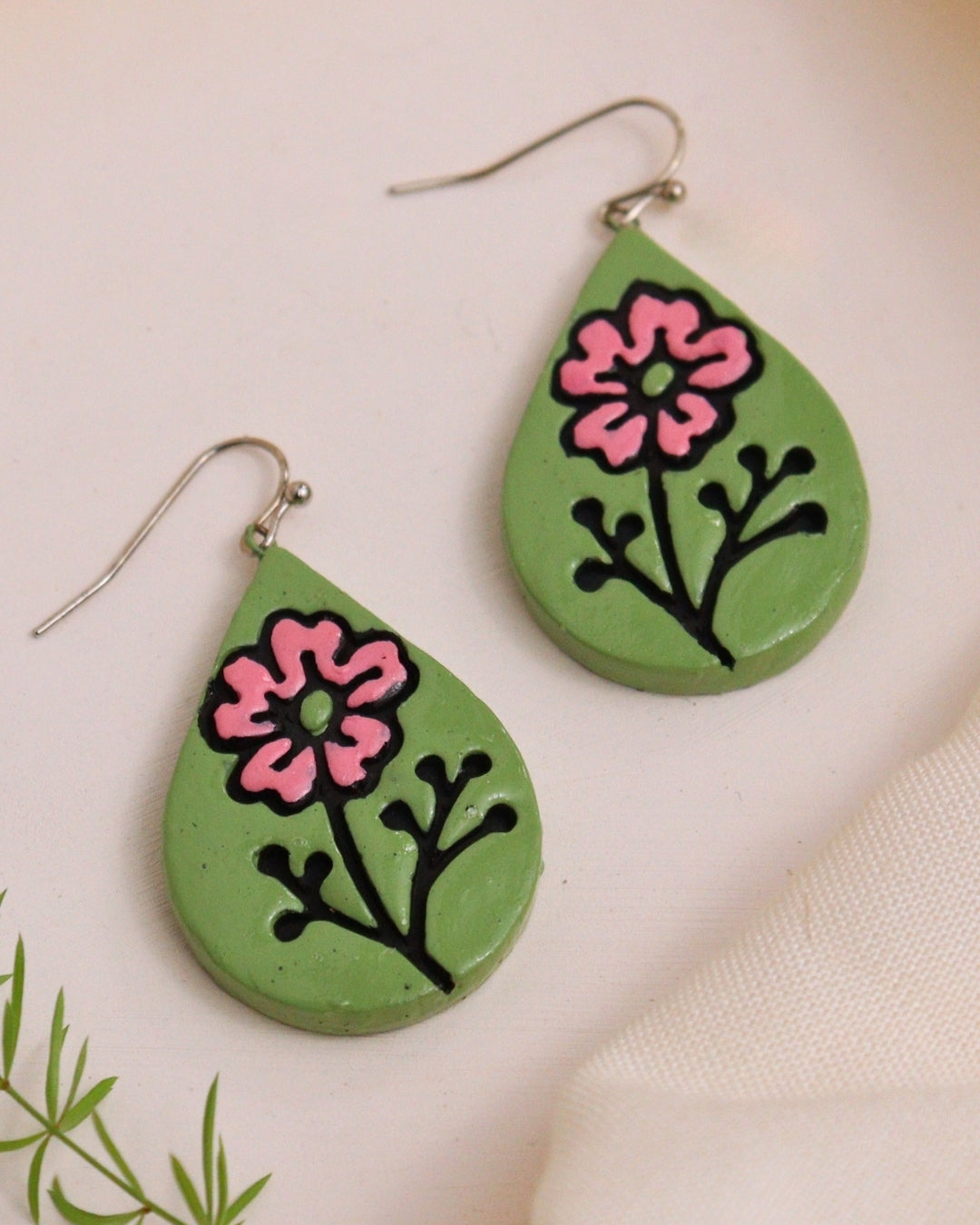 Flower Drop Earrings