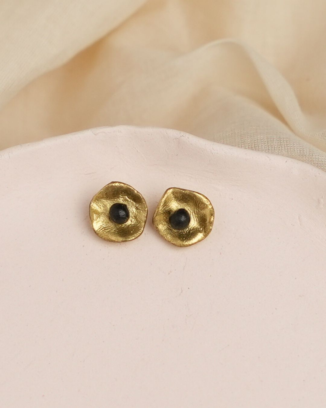 black-stud-earrings