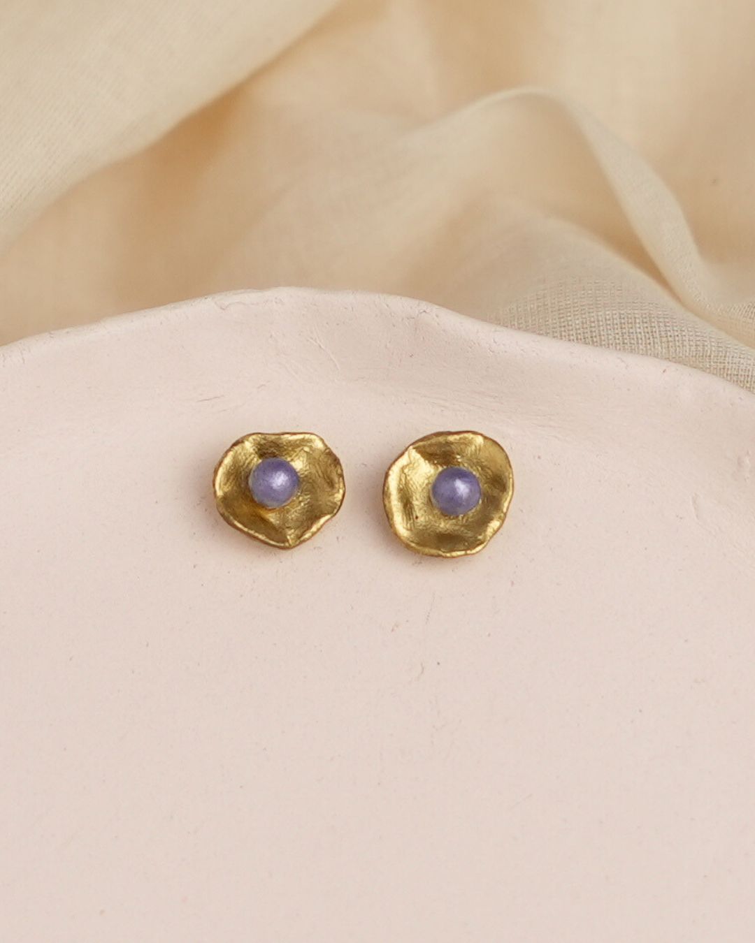 golden-stud-earrings