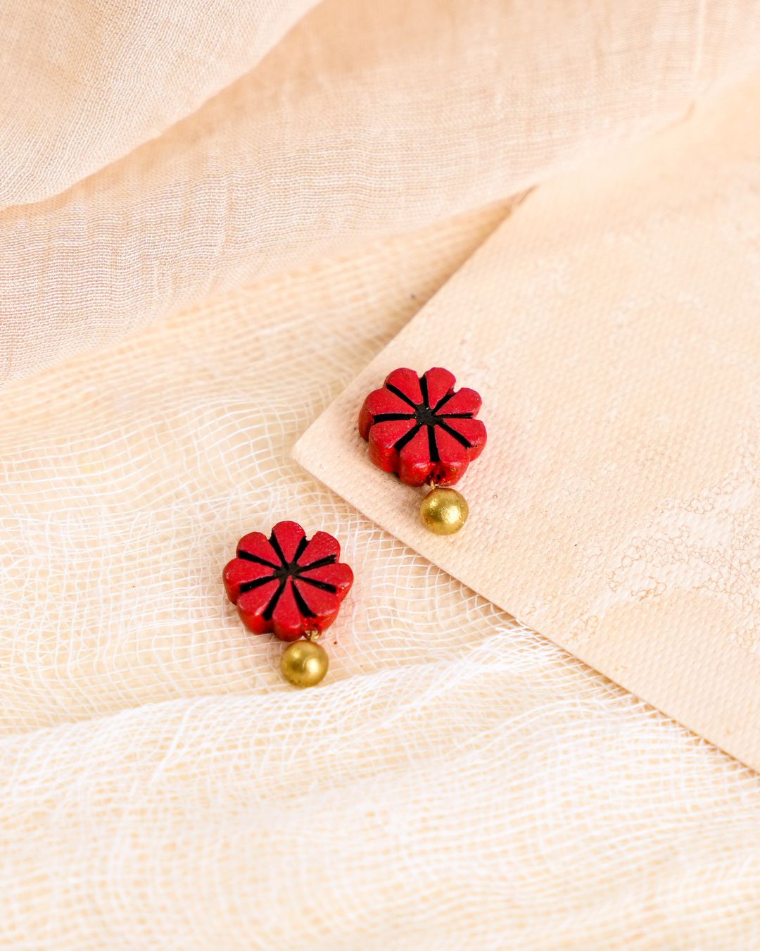 Red-studs