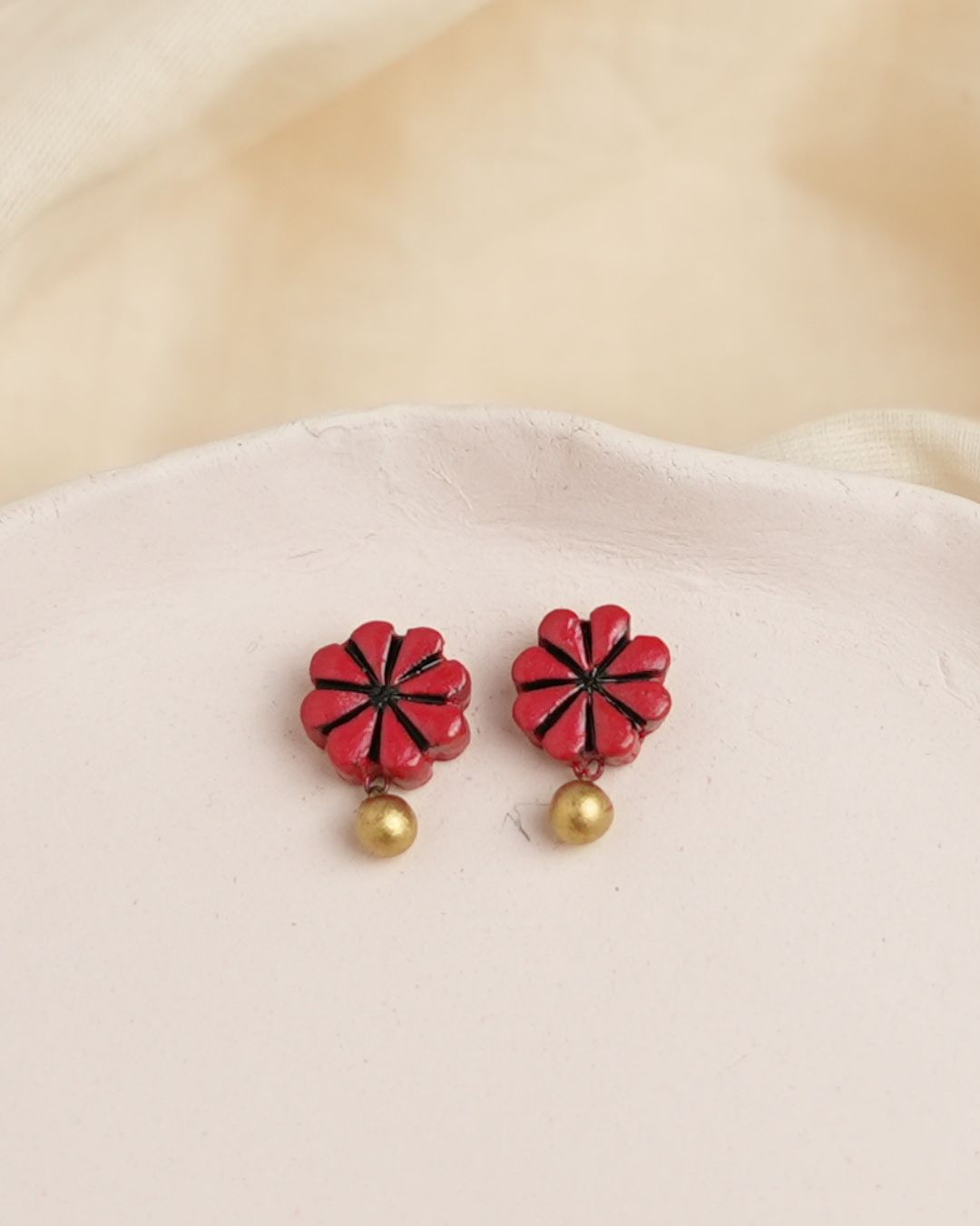 Daisy Drop Studs