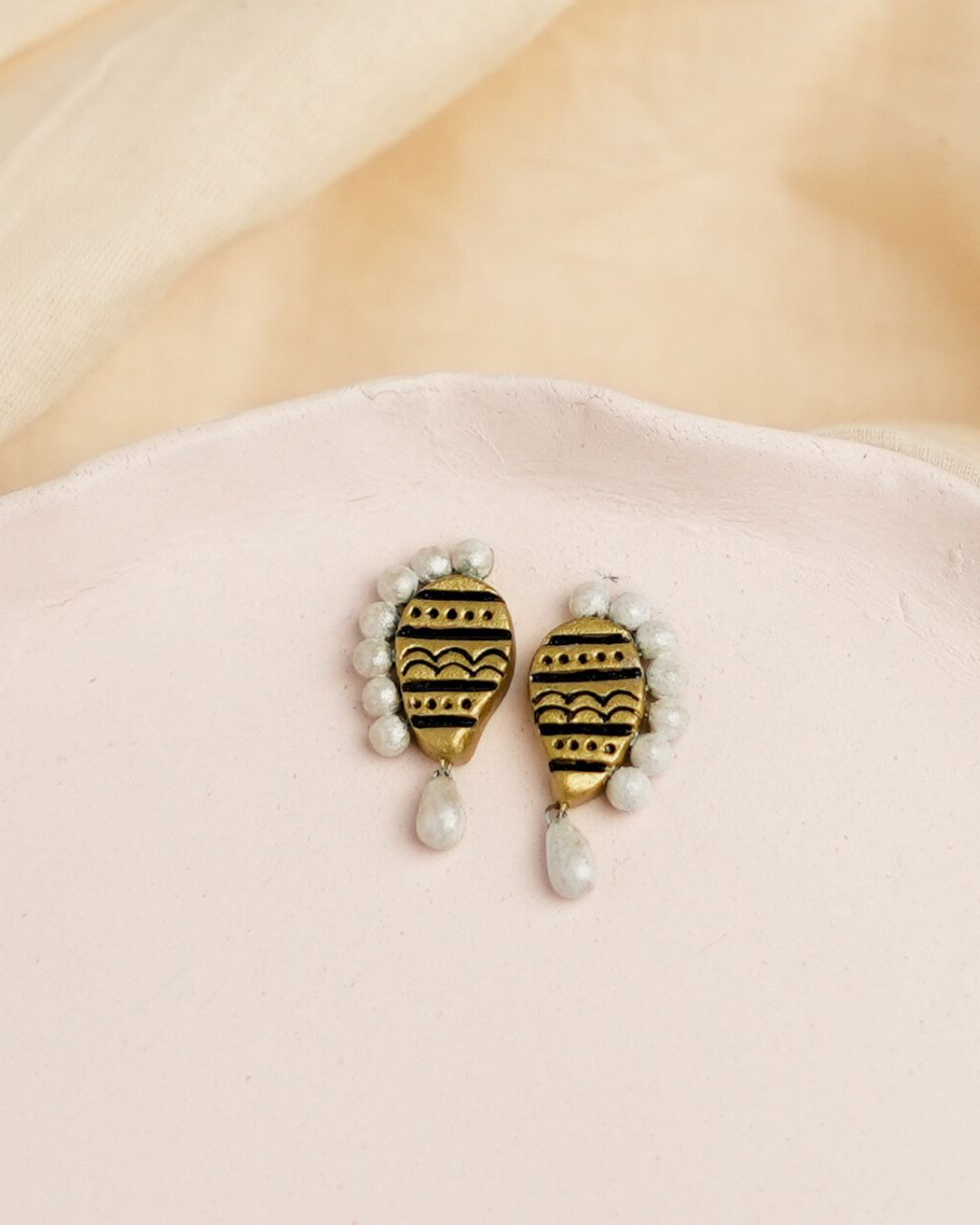 Manjari Studs