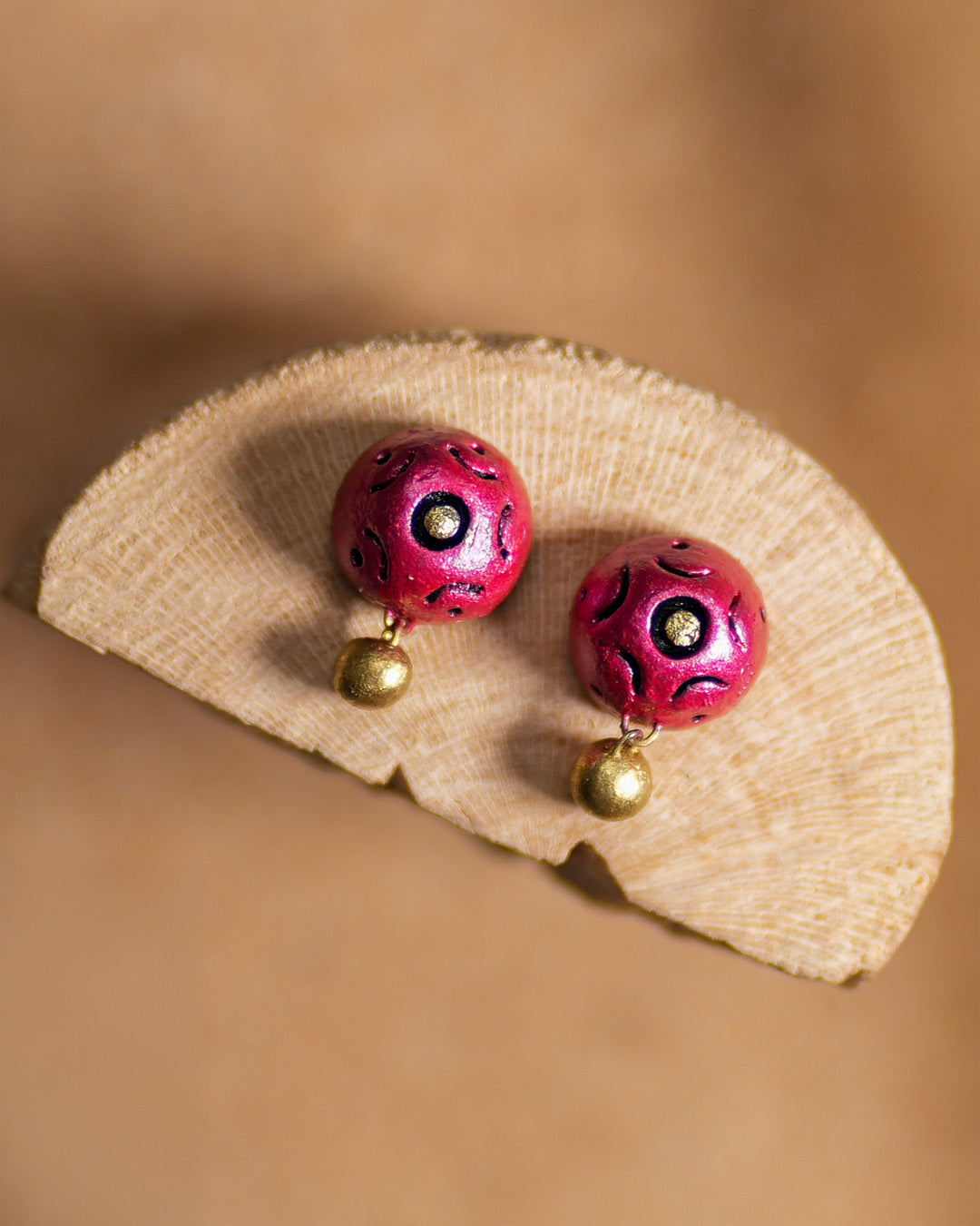 lightweight-pink-stud-earrings