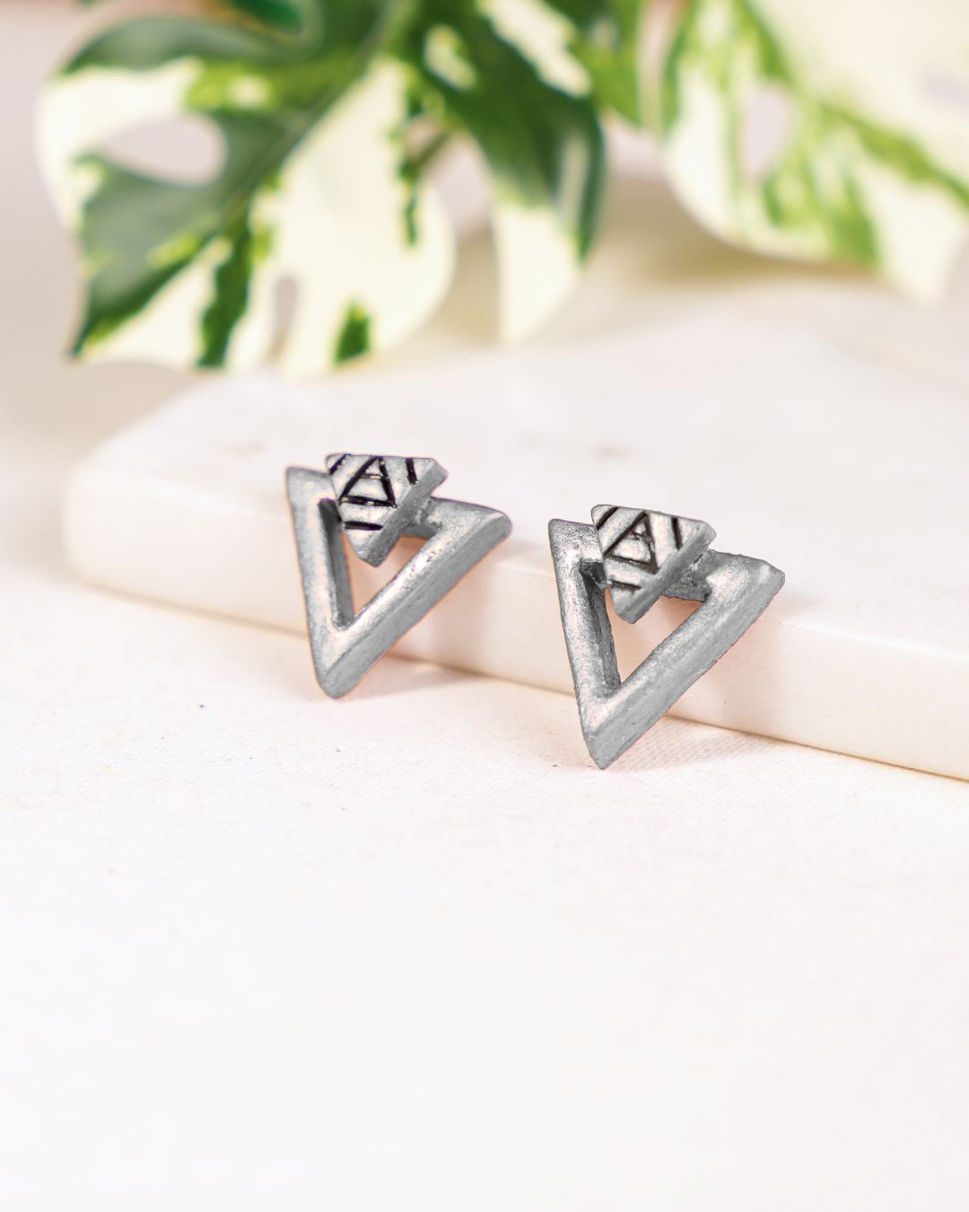 Silver-stud-earrings-women