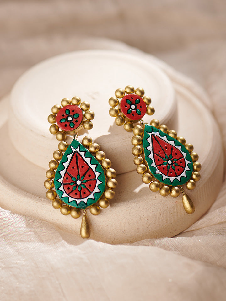 Traditional-Hanging-Earring