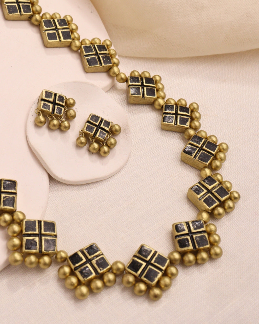 Gold-And-Black-Terracotta-Necklace