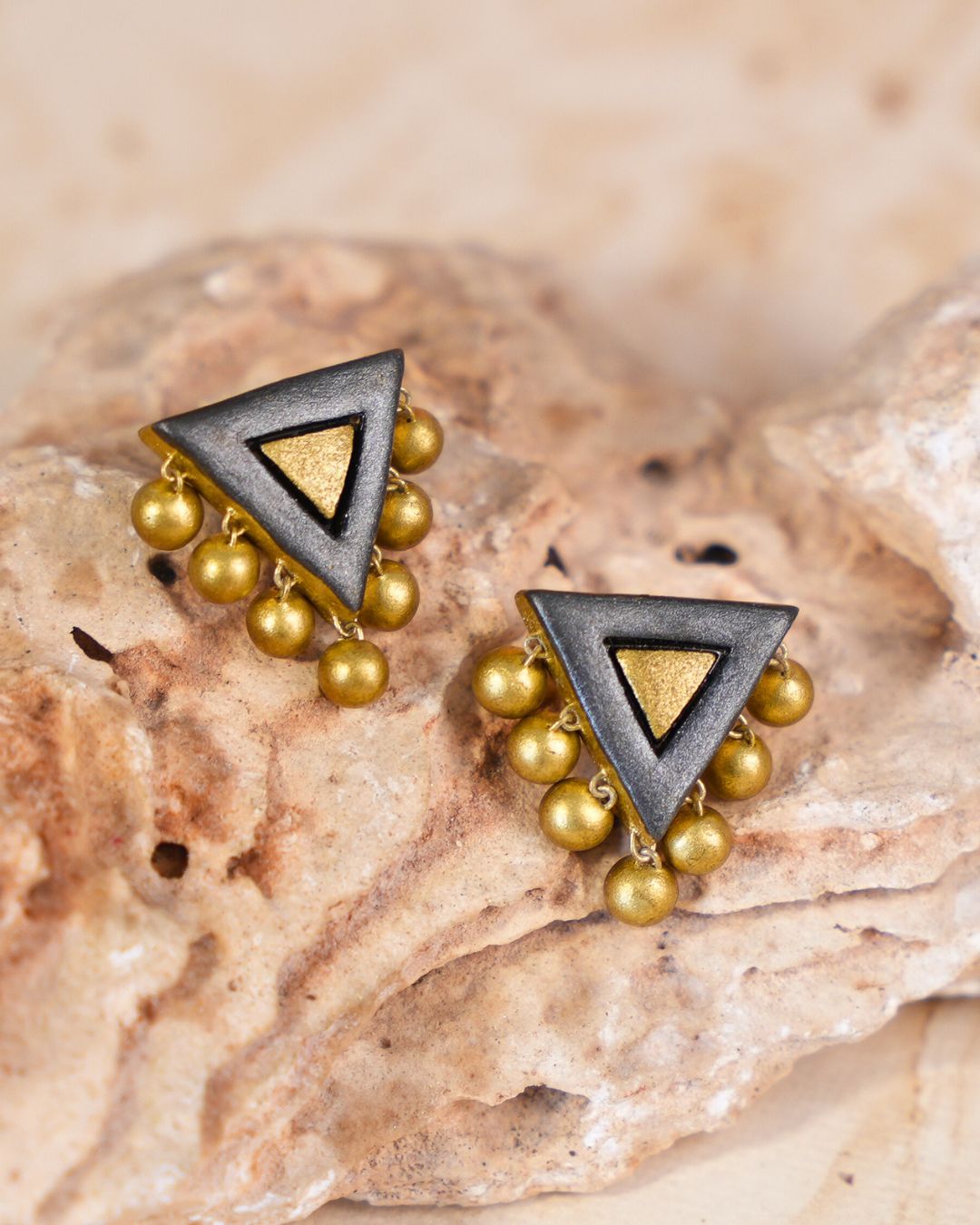 Black-stud-earrings