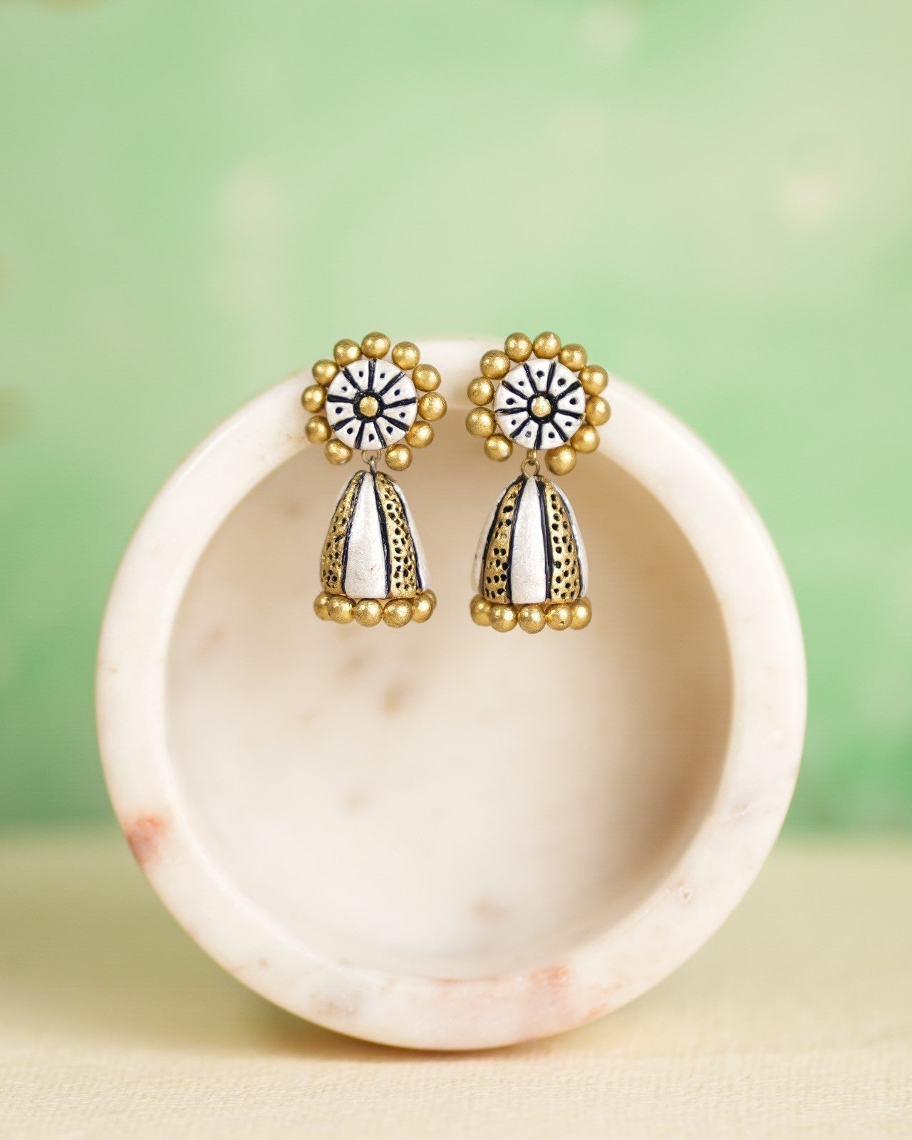 Gold-jhumka-puja