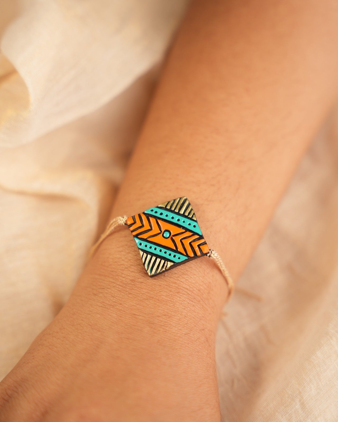 Desi Haath Rakhi