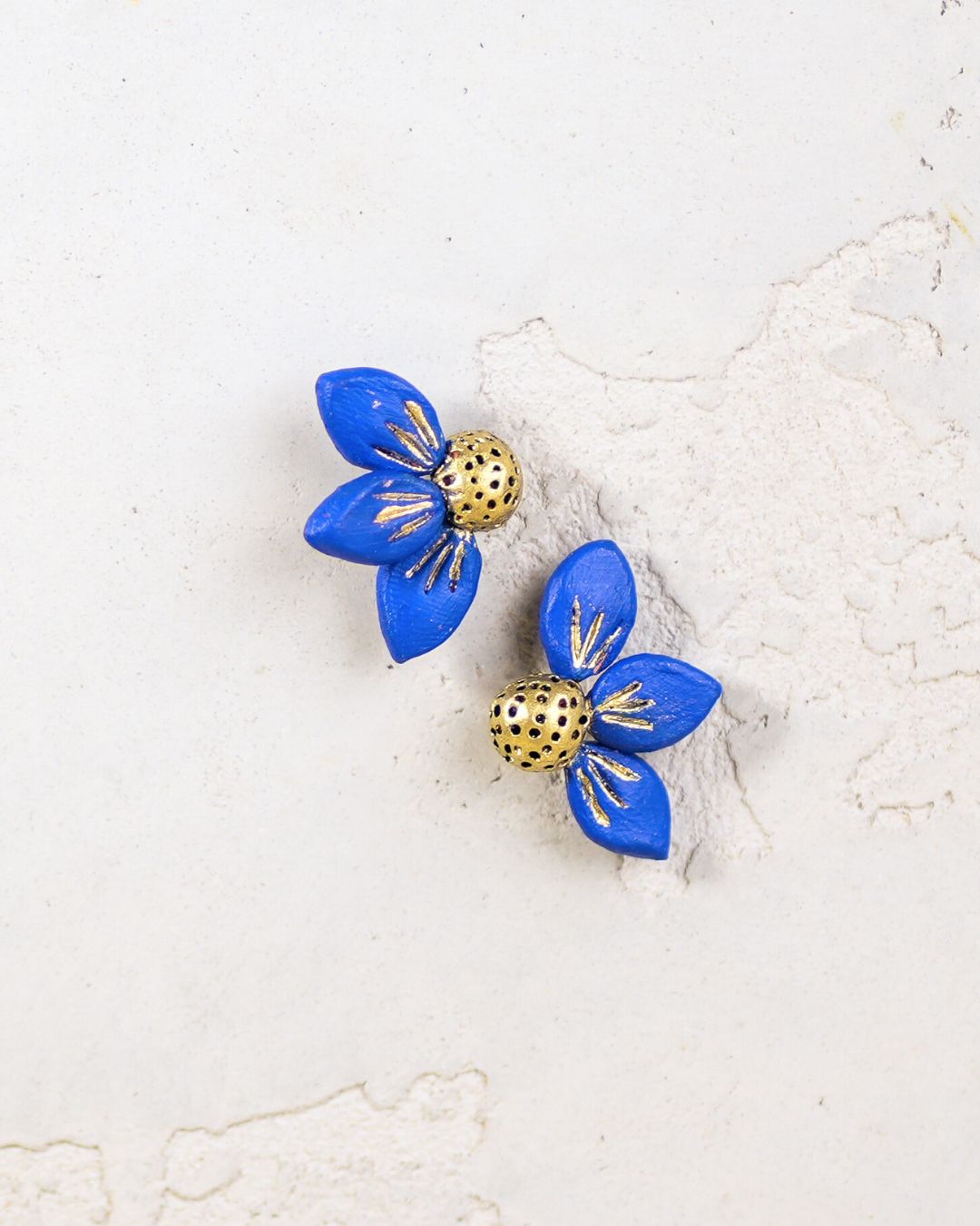 Blue-floral-earrings