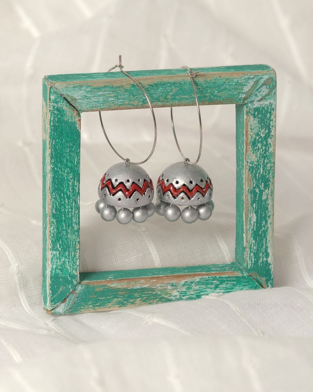Terracotta-Rakhi-Gift-Hoops