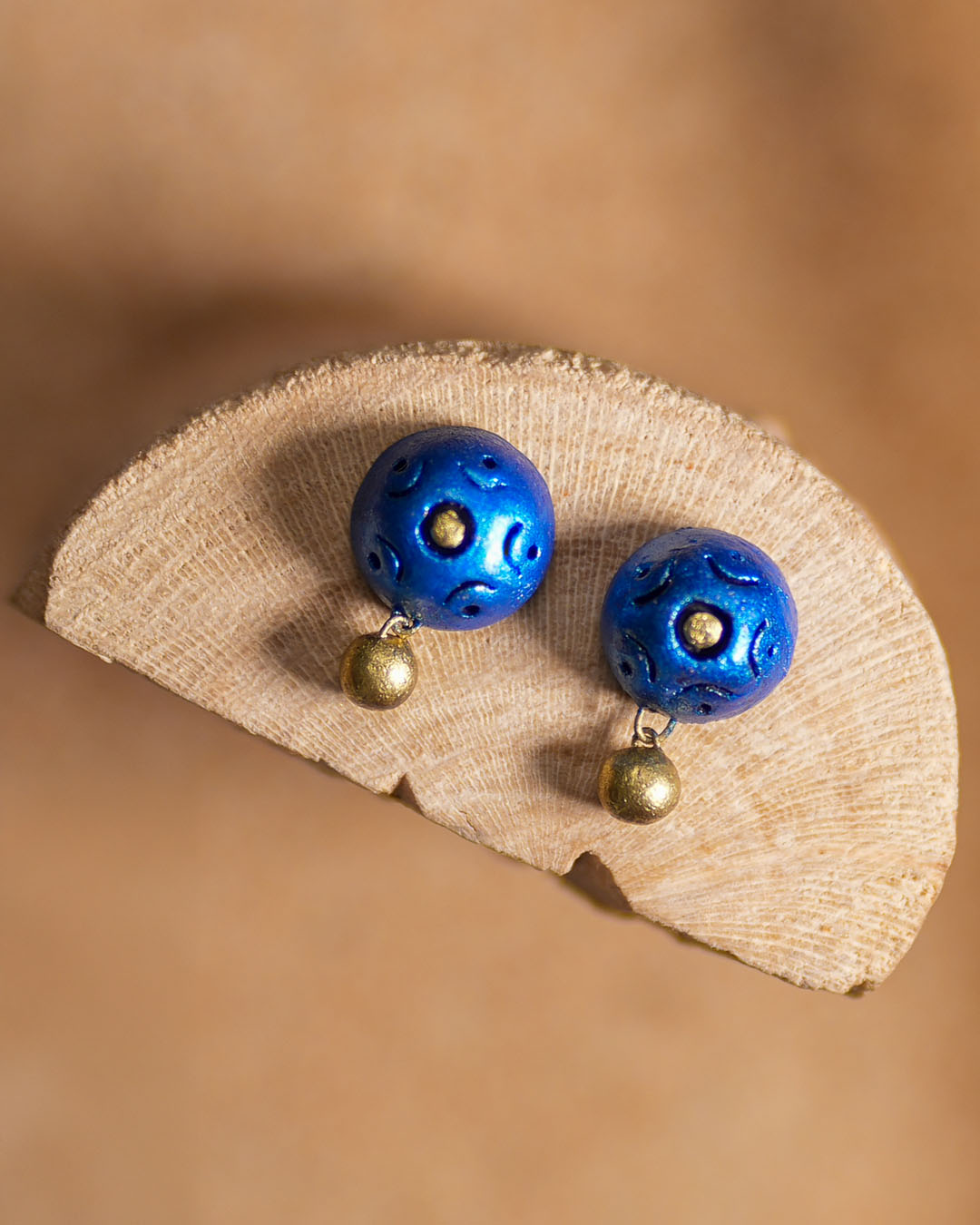 light-blue-studs-women
