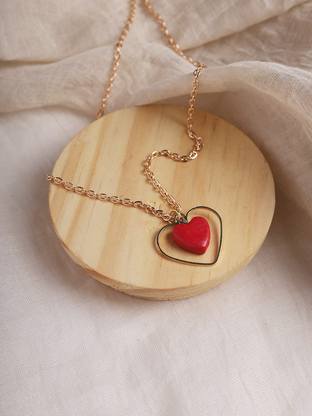 gold-heart-chain-gift